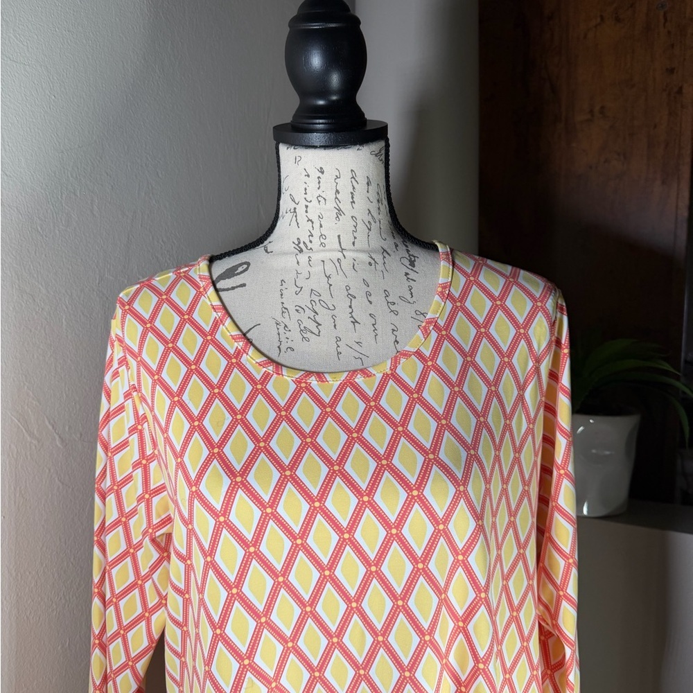 Lulu-B Diamond Patterned Blouse in Pink and Yellow - Picture 2 of 7